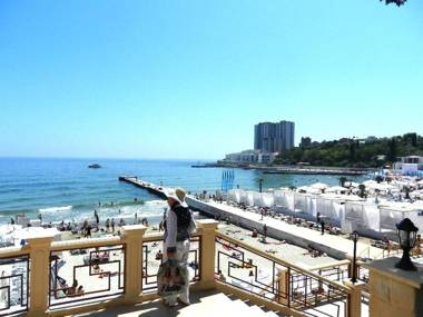 Prestige Plaza Apartments