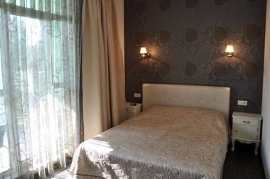 2 Bedrooom In CENTER