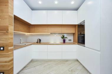 Panoramic Plaza Apartments