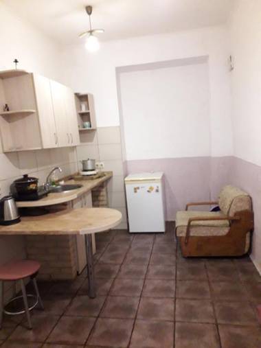 М.Арнаутская 33