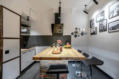 Три квартала от Оперного-тихий Лофт-Новый апарт