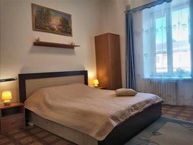 Economy apartment SKIPPER next to Deribasivska History Center