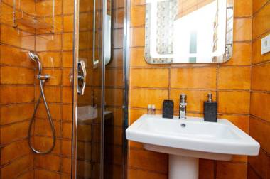 Apartments on Chaykovskogo 16