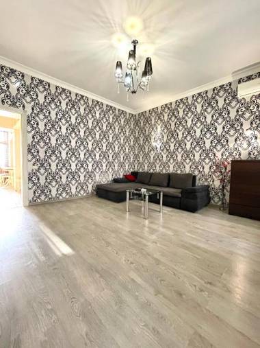 Cozy apartment on Greek street 15