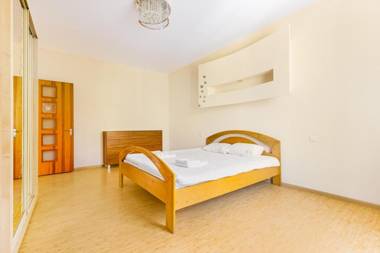 Cozy Apartment with balcony near Deribasovskaya