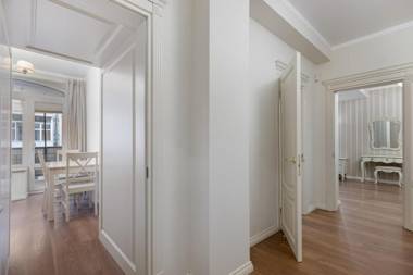 Deribasivska 10 Luxury Apartment