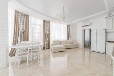 Gagarin Plaza Panoramic Sea View Apartment