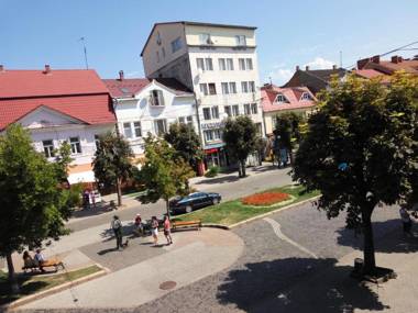 Best Apartments on Kyryla & Mefodia