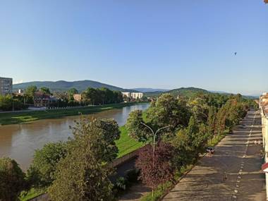 Wonderful Panoramic View Apartment