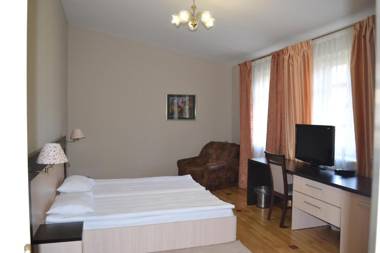 Mini-Hotel Under The Roof