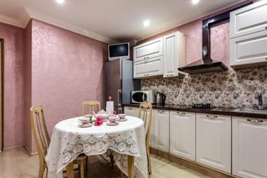 Центр апартаменти цілком спальня і кухня- студія балкон кондеціонер