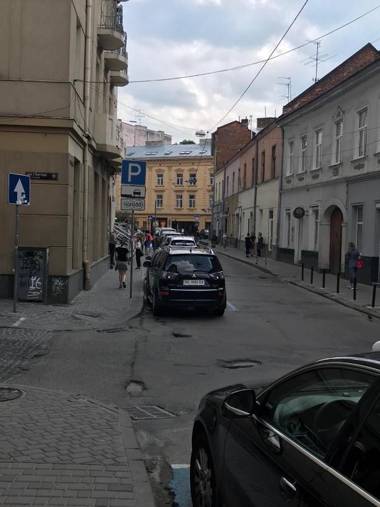 Central APART Nalyvajka 9