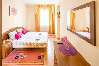 Apartment On Yana Zhizhky