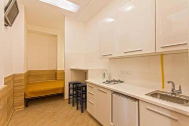 Economy Apartment on Krehivska 7