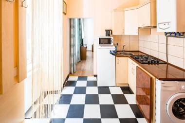 Next to Opera Apartment