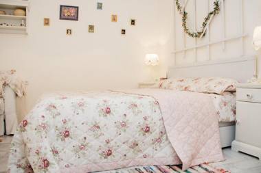 Romantic apartment near Opera with Air-conditioning