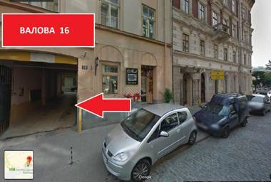 Apartments on Valova 16- 2 minutes to Market Square