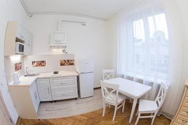 Apartment on Doroshenka 12