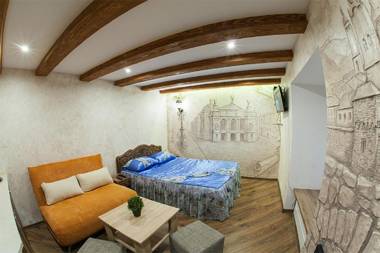 Apartament on Rynok Square 3