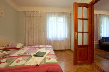 Apartment with courtyard