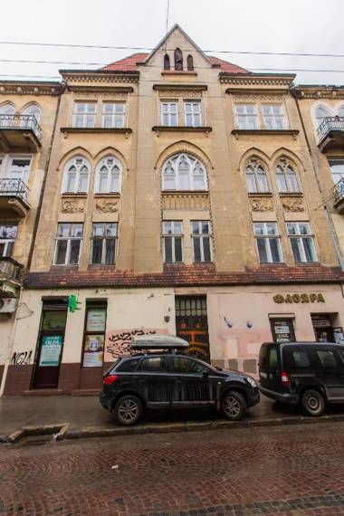 Apartment on Pekarska street