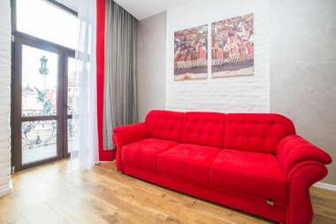 Miskevycha Square 5a Apartment- view of the center of Lviv with a balcony