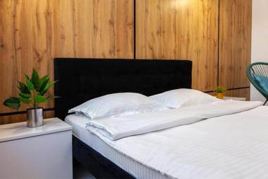 LEOGRAND VIP Apartment on Pidhirna 3