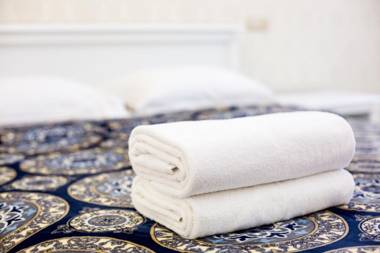 LEOGRAND VIP apartment on Udatnogo 4