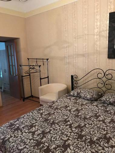 Khmelnytsky street near Opera