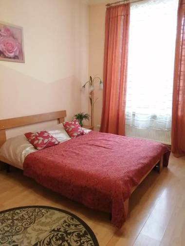 Apartment near St. Elizabeth Church