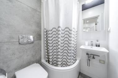 InshiApartment on Knyazya Romana