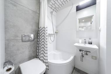 InshiApartment on Knyazya Romana