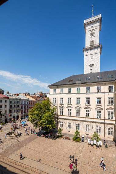 Romari апартименти площа Ринок