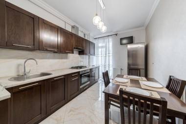 InshiApartment on Kulisha str