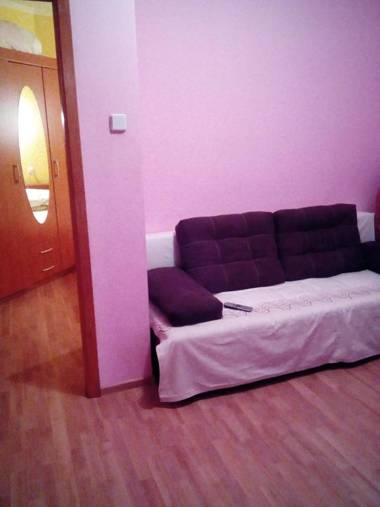 2 bedroom apartment on Ploshcha Rynok