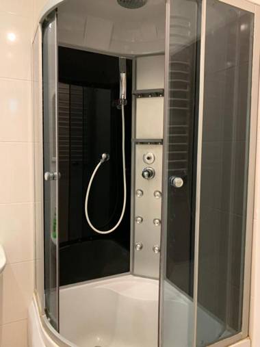 5/3Kotliarska Moisha House