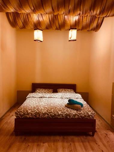 10/8 Kotliarska Moisha House