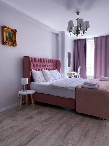 Opera Center Hotel & Apartments