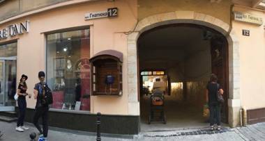 LeoApart near Rynok Square with 2 bedrooms