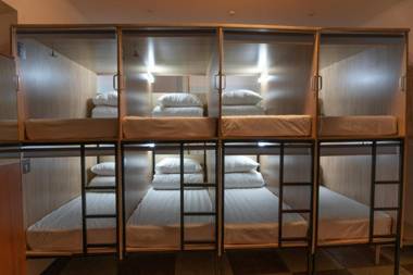 Lounge Capsule Hostel