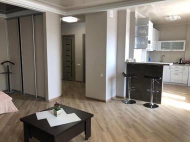 Large terrace apartments in Old City