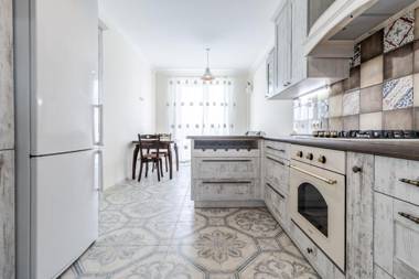 InshiApartment on Hazova str 4