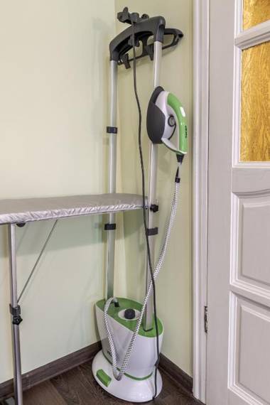 Modern Chaikovskogo Apartment