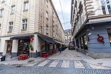 Golden Rose ! Apartments Lviv