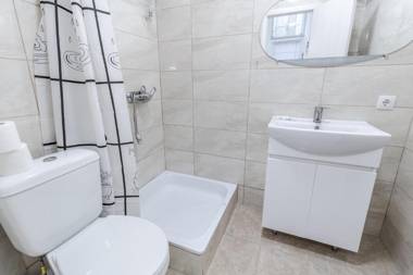 City Shalom apartment