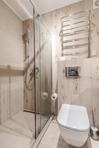 Staroevreyska timber apartment