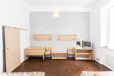 Апартаменти на вулиці Вірменській 35 біля Дзиги.