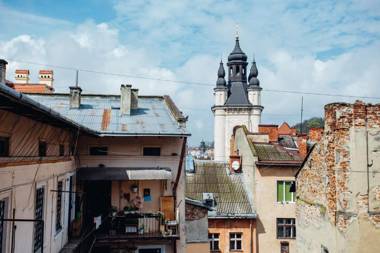 Peaceful studio on Rynok Square