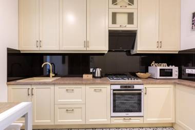 Best Apartment Kulisha 4