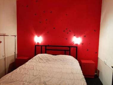 Midnight Cats' Apartment in Rynok Square